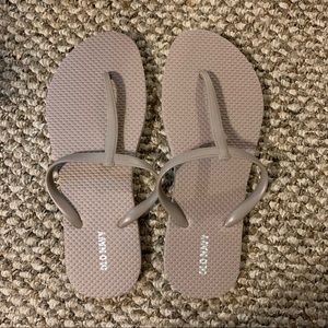 Old Navy Flip Flops